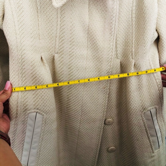 Mackage Beige Women’s coat - Picture 11 of 12